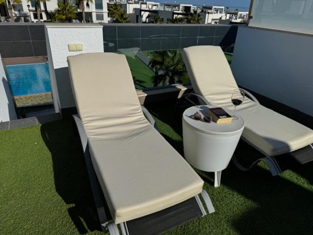 Luxury Penthouse Oasis Beach VIII Orihuela Costa Punta Prima Torrevieja Exterior foto